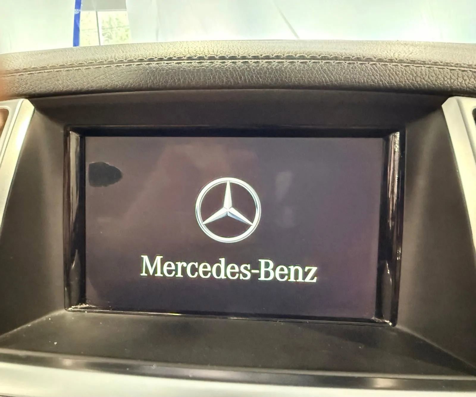 Used 2013 Mercedes-Benz GL 550 4MATIC image 30