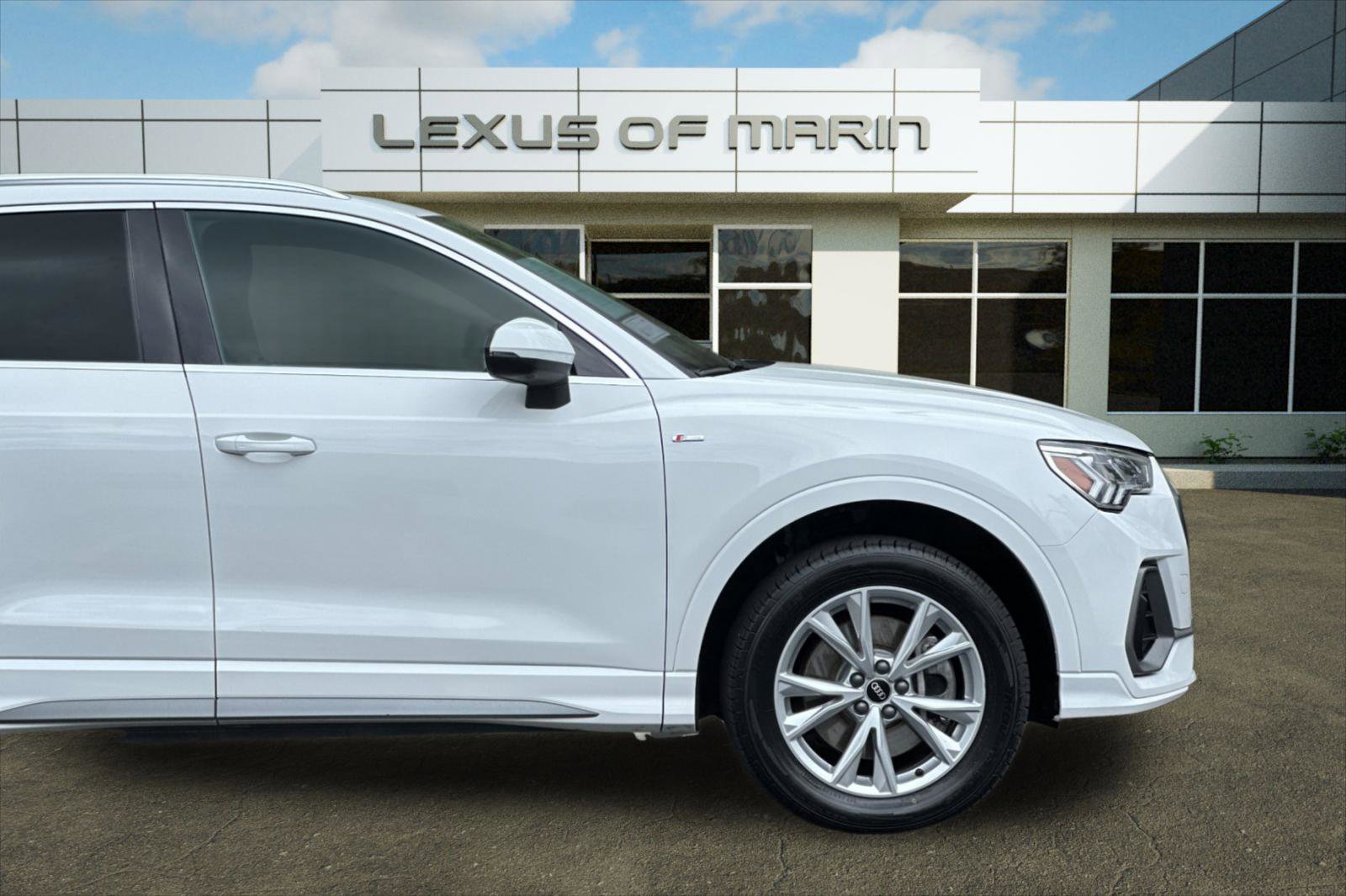 Used 2022 Audi Q3 2.0T Premium Plus w/ Premium Plus Package image 34