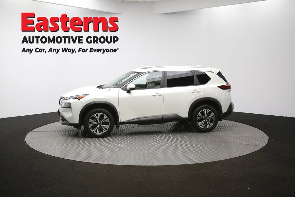 Used 2022 Nissan Rogue SV w/ SV Premium Package image 60