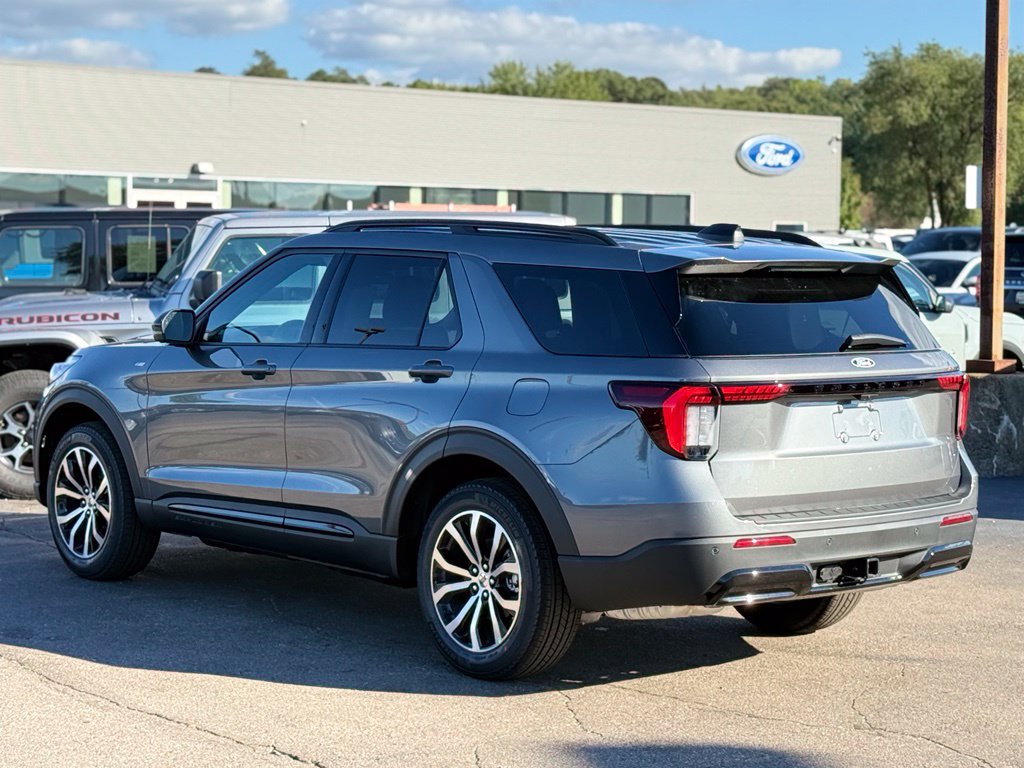 New 2027 Ford Explorer ST-Line AWD/4WD image 33
