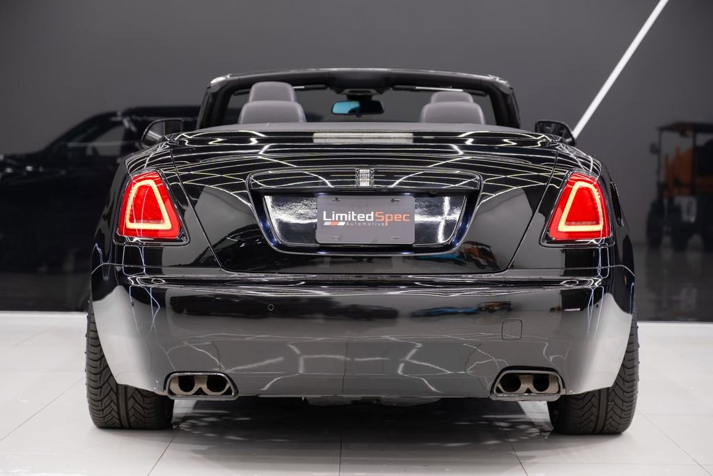 Used 2016 Rolls-Royce Dawn image 16