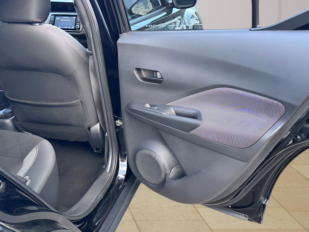 Used 2020 Nissan Kicks S image 13