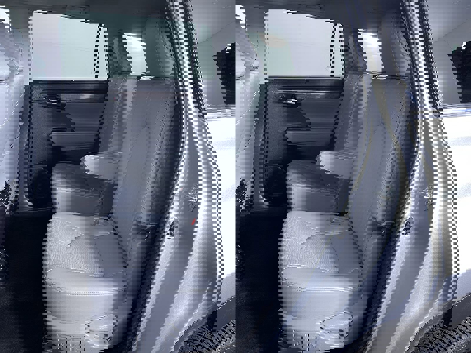 Used 2023 Toyota Highlander Limited image 22