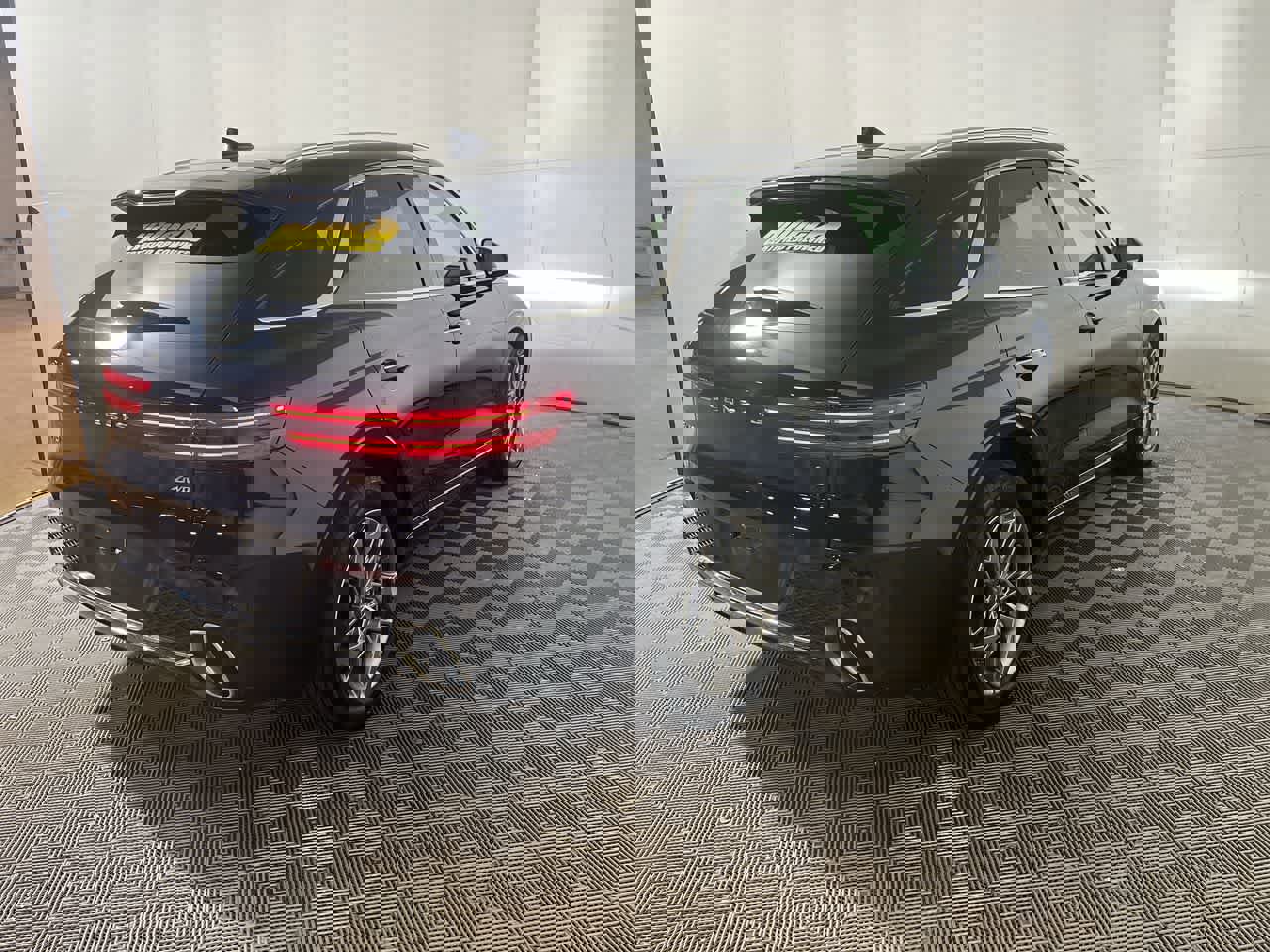 Used 2025 Genesis GV70 2.5T image 8