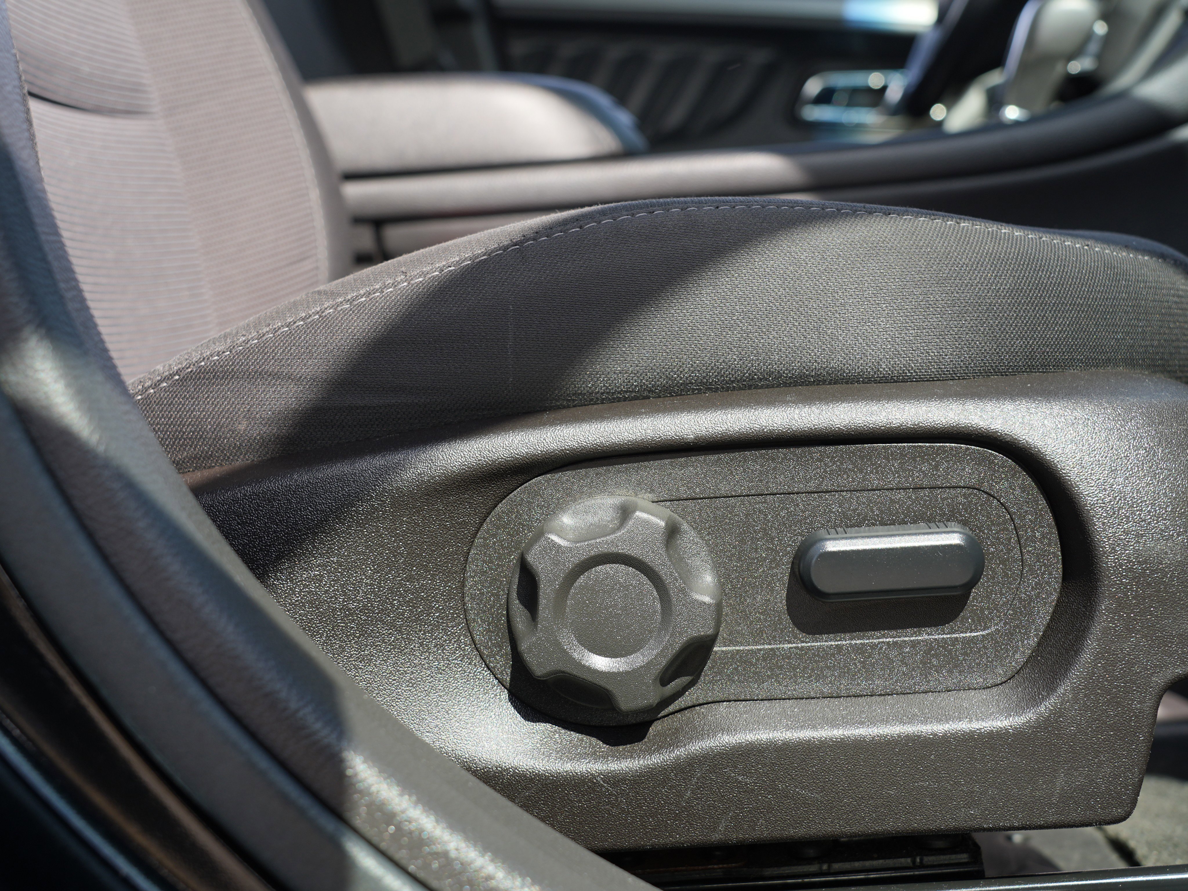 Used 2015 Ford Taurus SEL w/ Equipment Group 201A image 31