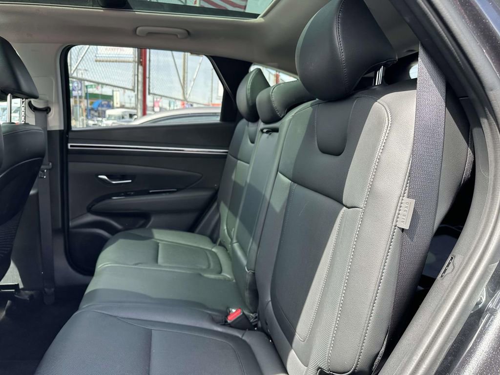Certified 2024 Hyundai Tucson Limited AWD/4WD image 12