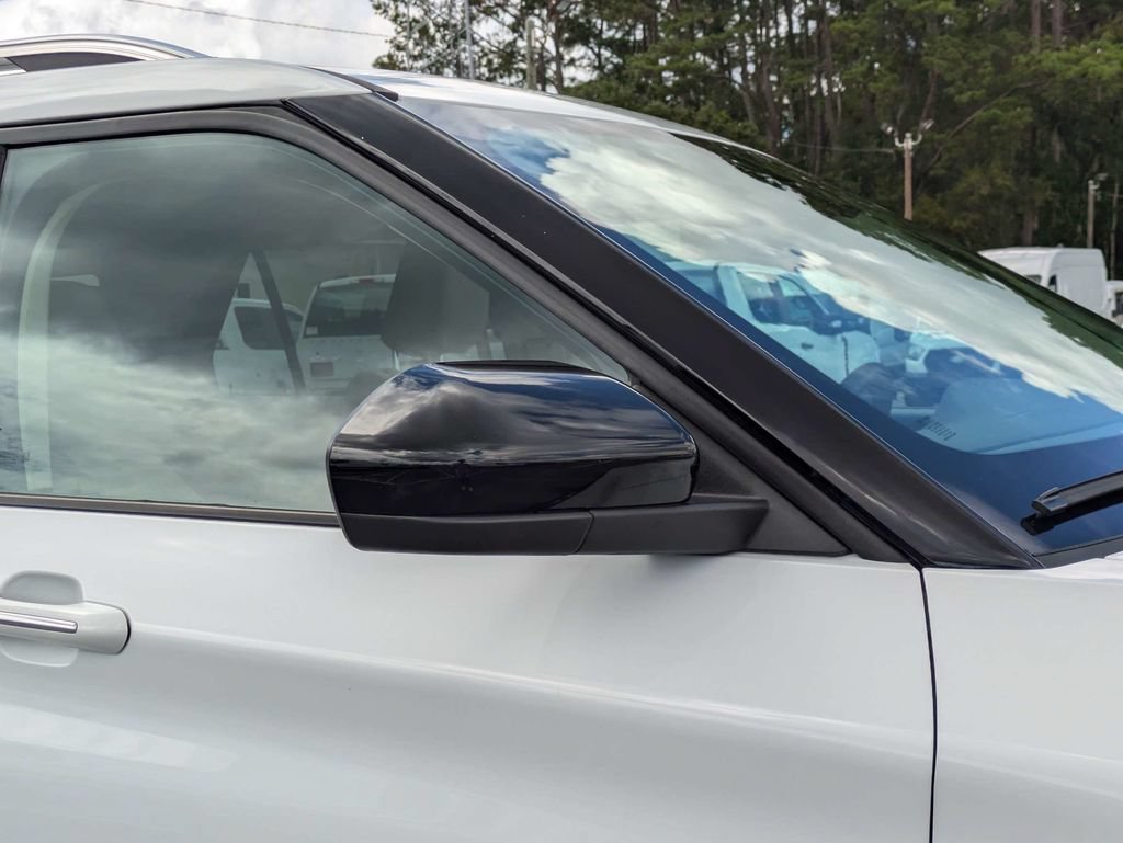 Used 2024 Ford Explorer Limited RWD image 12
