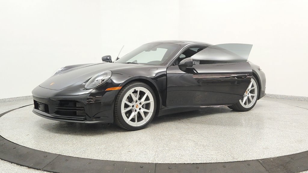 Used 2025 Porsche 911 Carrera RWD image 9