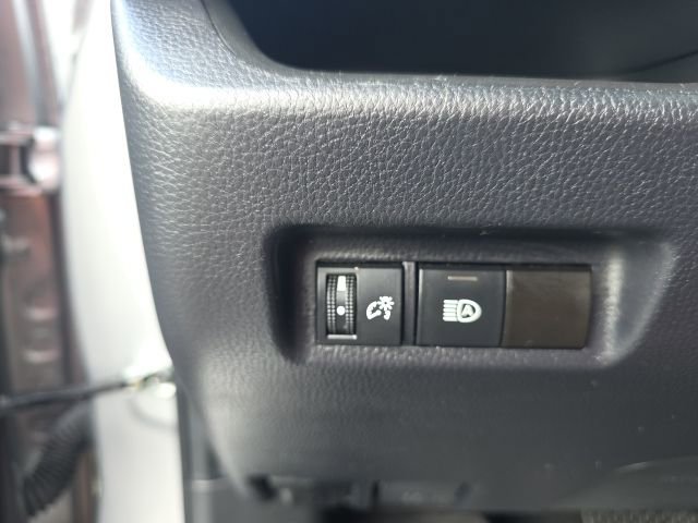 Used 2023 Toyota RAV4 LE image 14