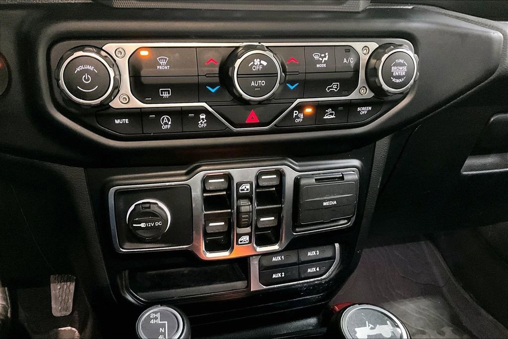 Used 2022 Jeep Wrangler Unlimited Sahara image 15