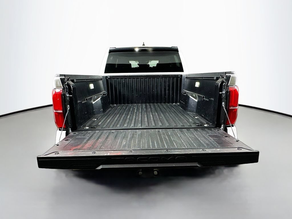 Used 2025 Toyota Tacoma SR5 RWD image 34