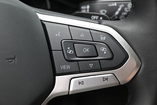 Used 2024 Volkswagen Atlas Peak Edition SE AWD/4WD image 18