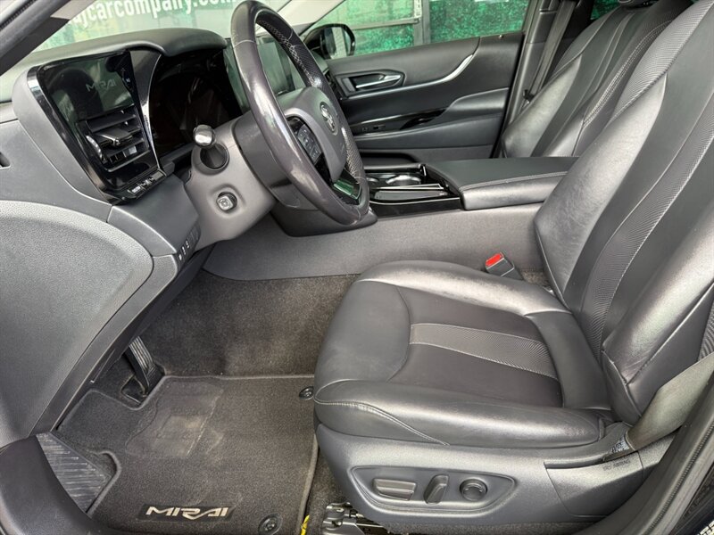 Used 2022 Toyota Mirai w/ Advanced Technology Package RWD image 17