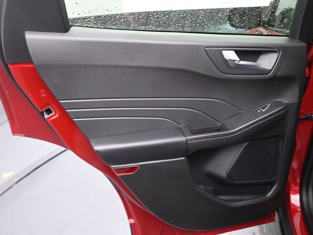 New 2026 Ford Escape ST-Line Select w/ Equipment Group 401A image 34