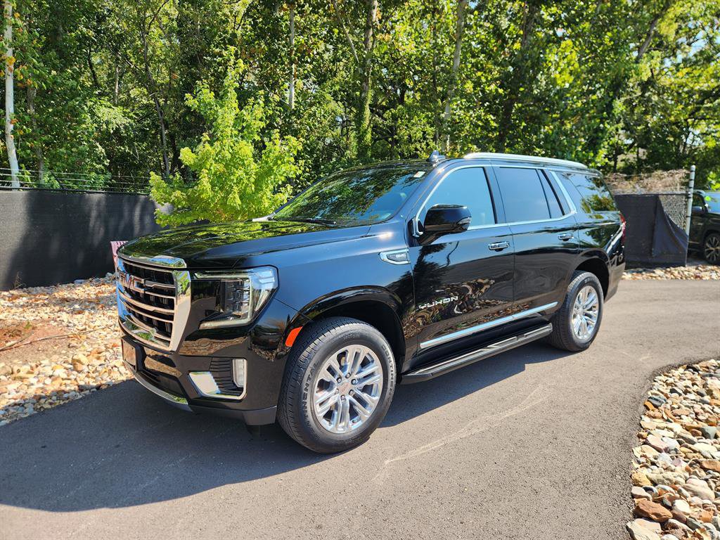 Used 2023 GMC Yukon SLT w/ SLT Luxury Package