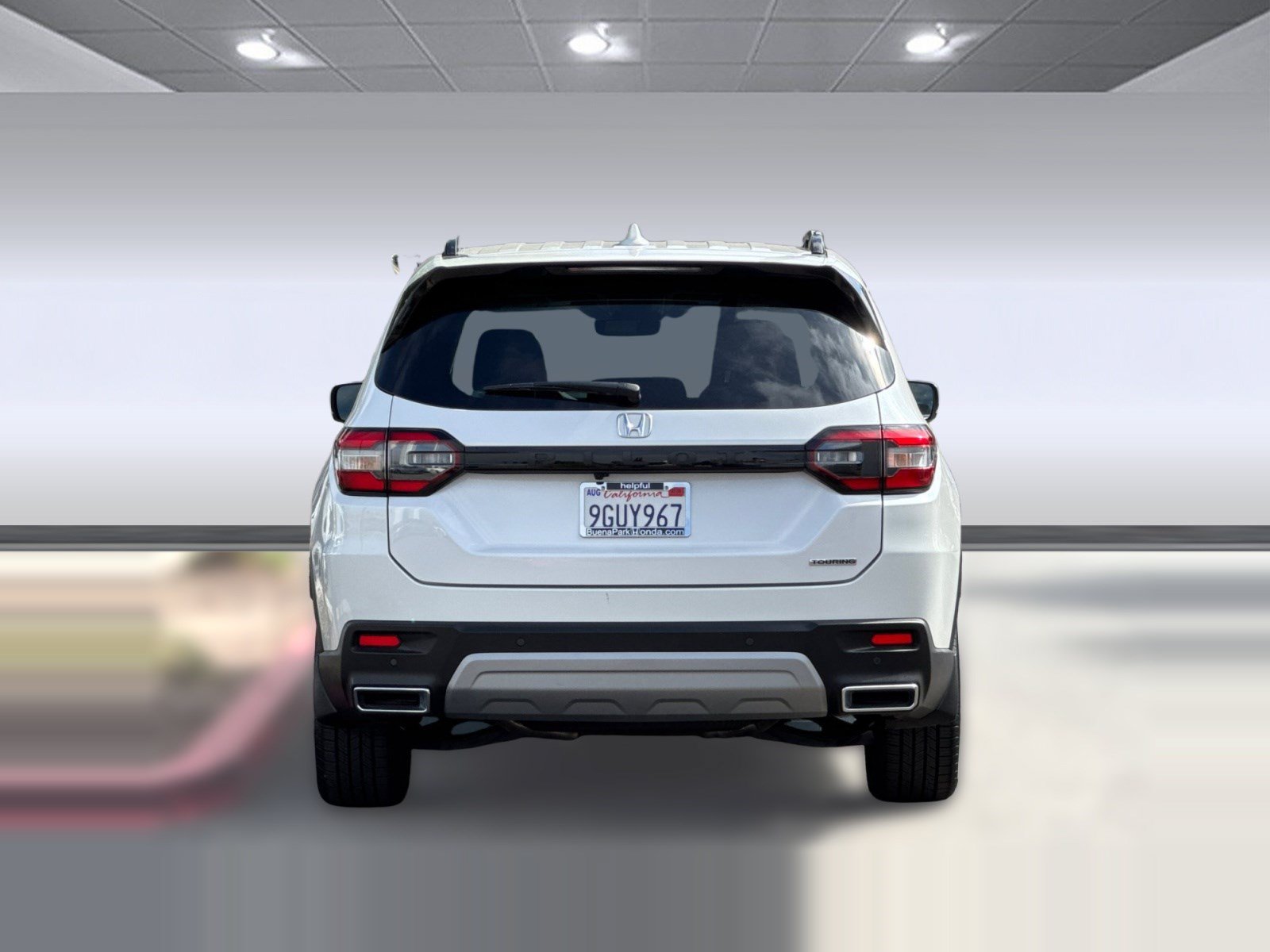 Certified 2023 Honda Pilot Touring image 9