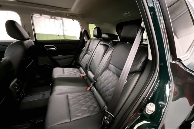 New 2026 Nissan Rogue Platinum image 11