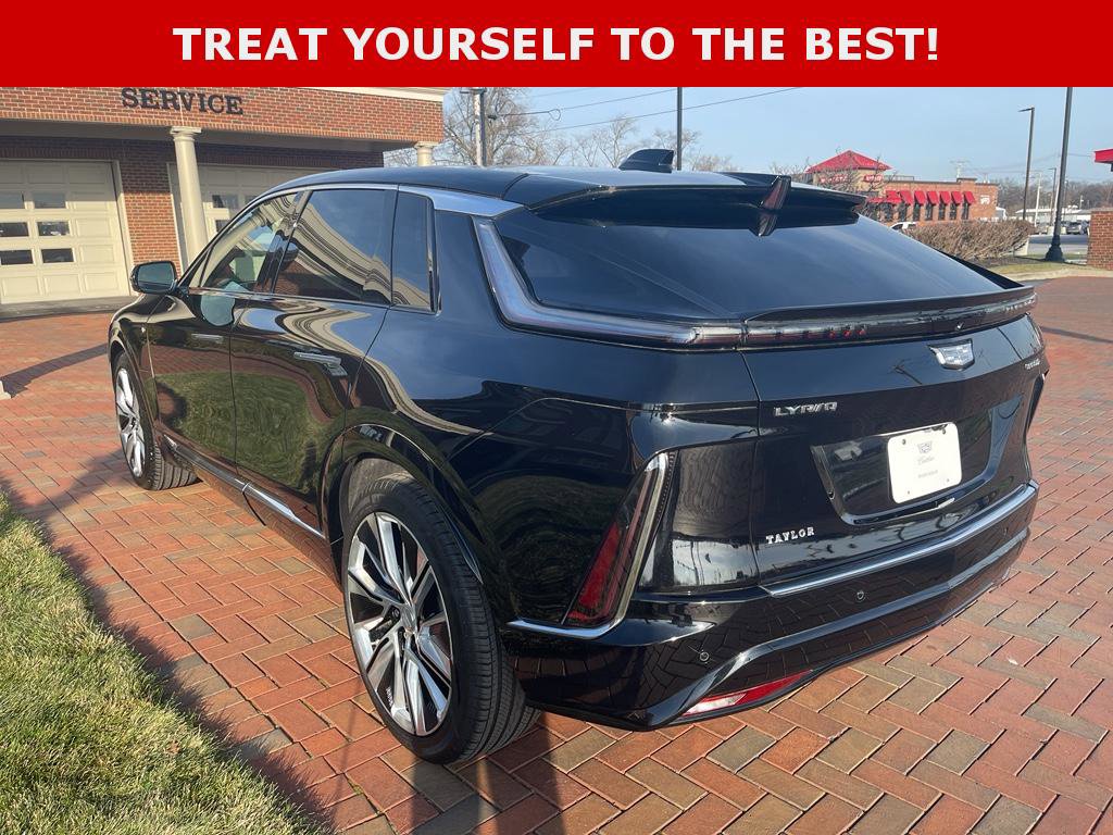 Used 2024 Cadillac Lyriq Luxury w/ LPO, Floor Liner Package image 10