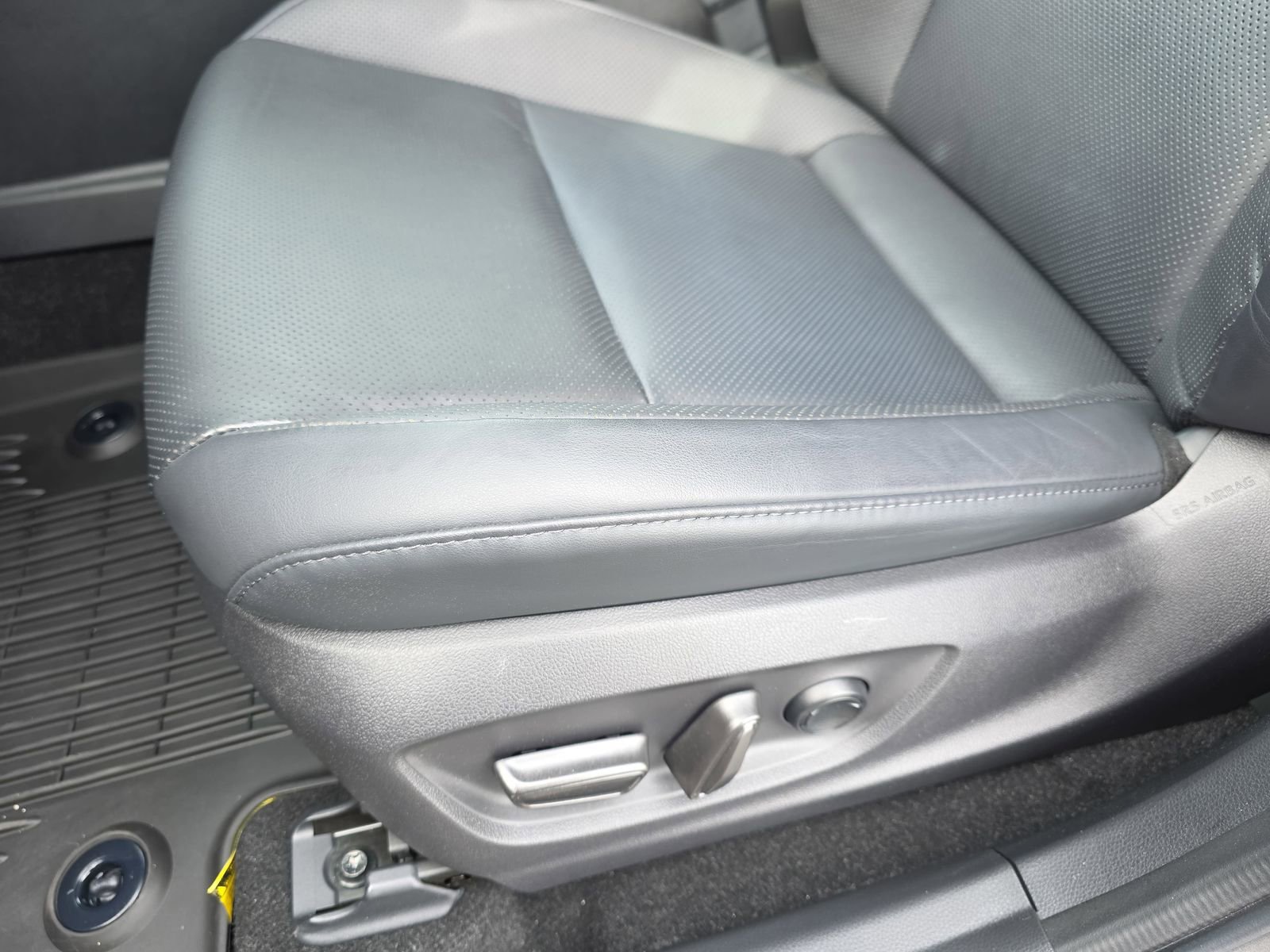 Used 2023 Toyota Crown XLE image 27