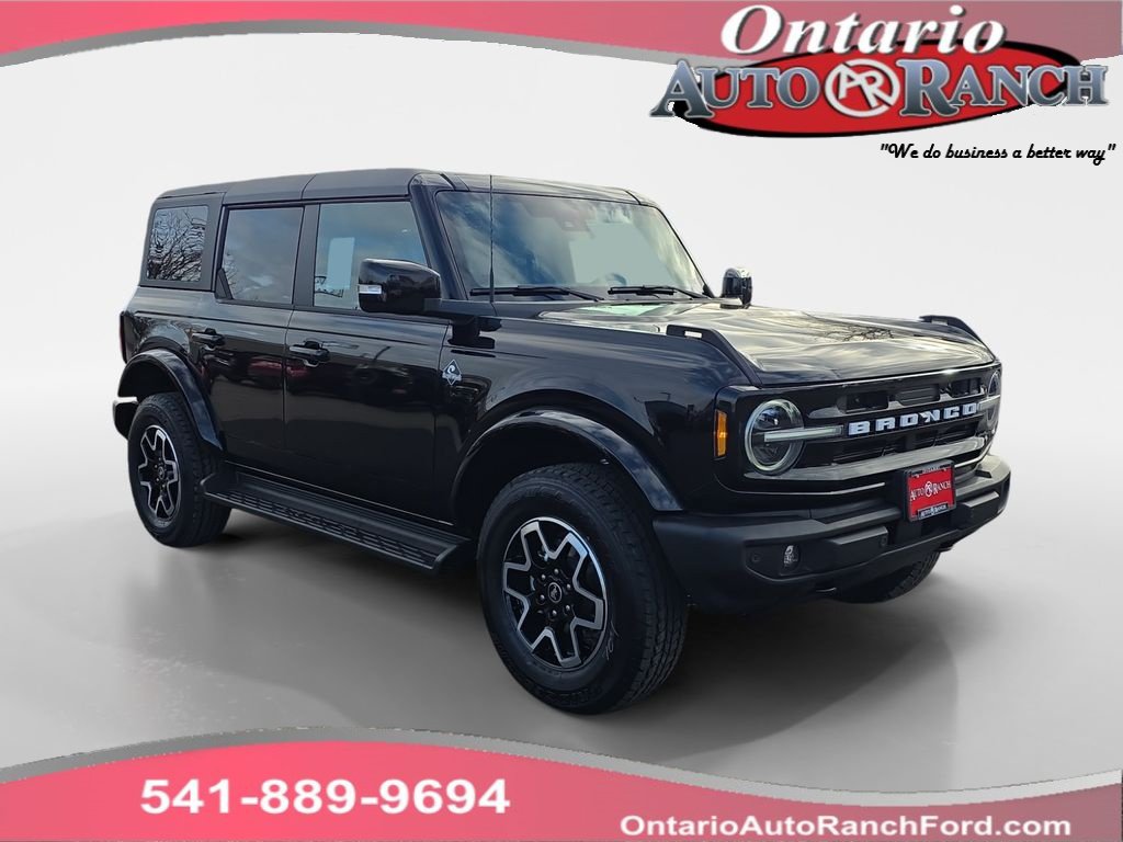 New 2025 Ford Bronco Outer Banks AWD/4WD image 1