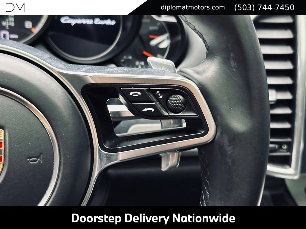 Used 2015 Porsche Cayenne Turbo AWD/4WD image 31