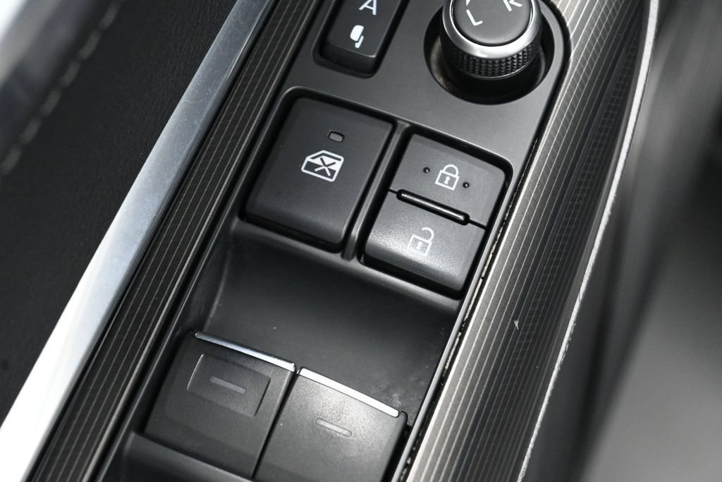 Certified 2021 Toyota Venza Limited w/ Advanced Technology Package AWD/4WD image 13