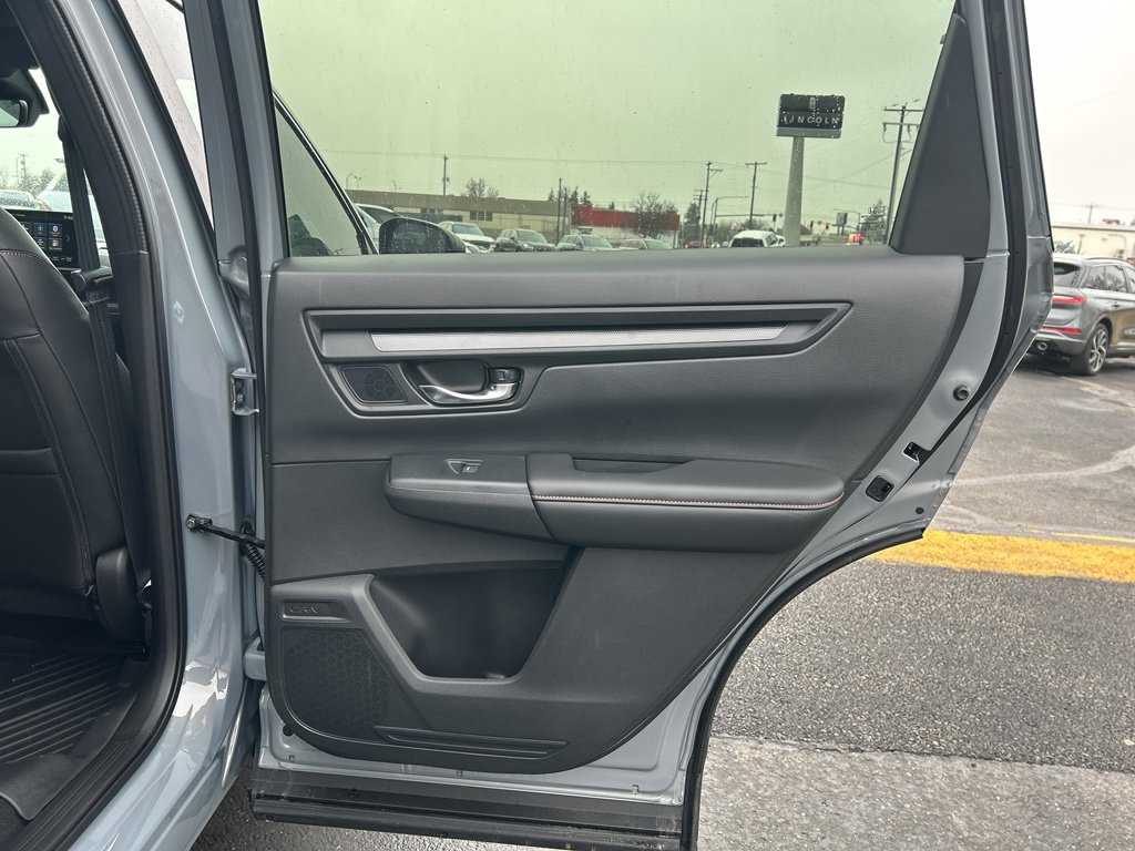 Used 2025 Honda CR-V Sport-L image 10