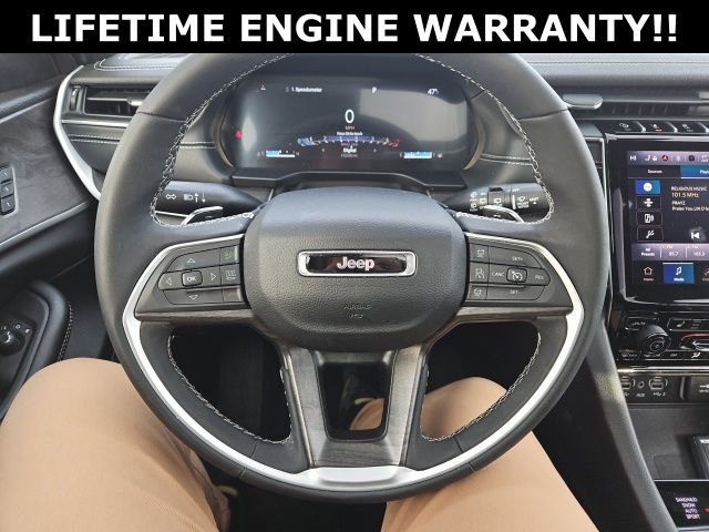 Used 2024 Jeep Grand Cherokee Limited w/ Luxury Tech Group II AWD/4WD image 23