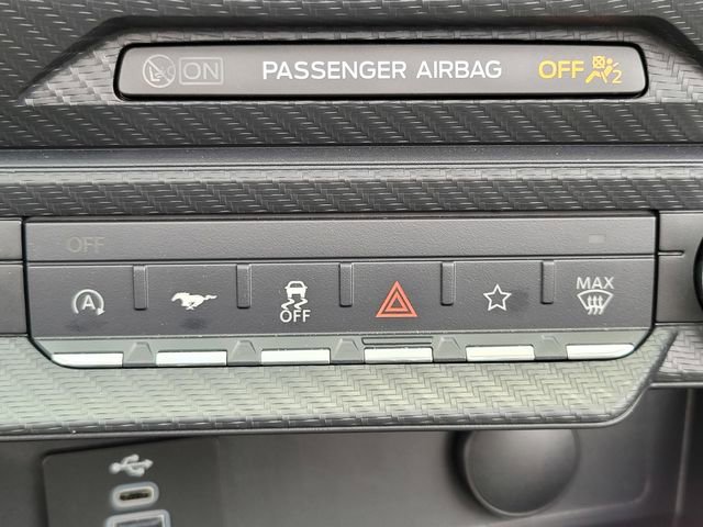 Used 2025 Ford Mustang Convertible RWD image 28
