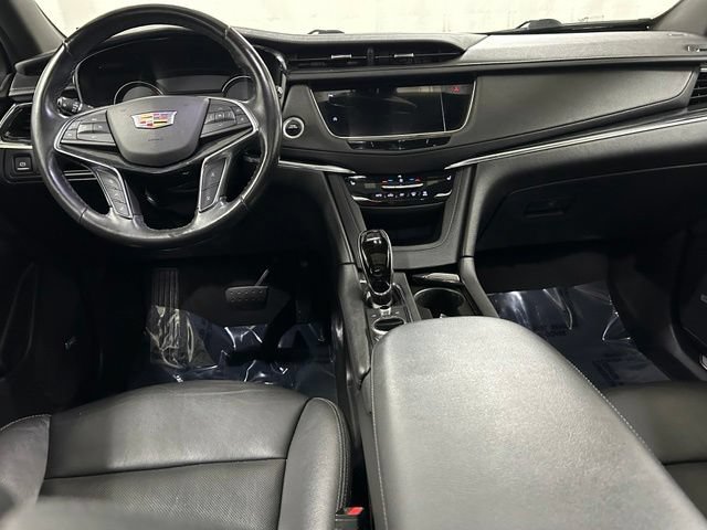 Used 2020 Cadillac XT5 Premium Luxury FWD image 16