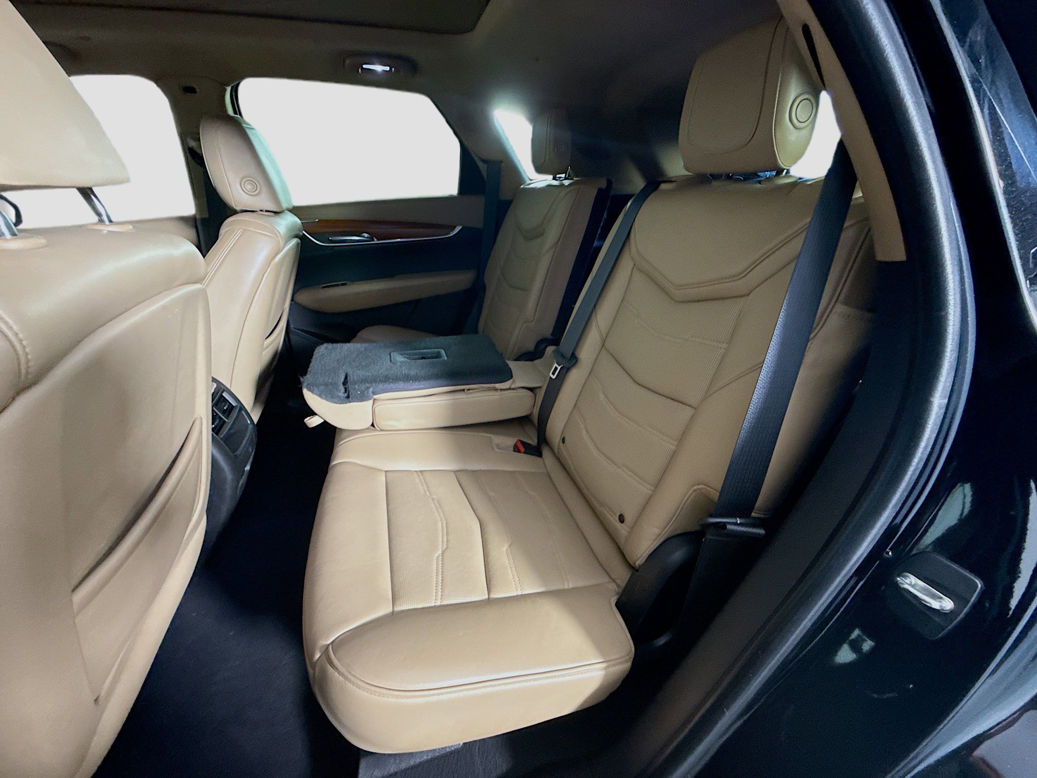 Used 2017 Cadillac XT5 Platinum image 25