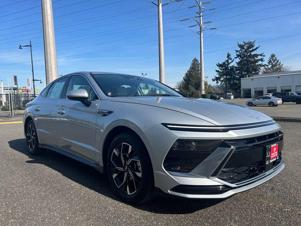 Used 2025 Hyundai Sonata SEL image 3