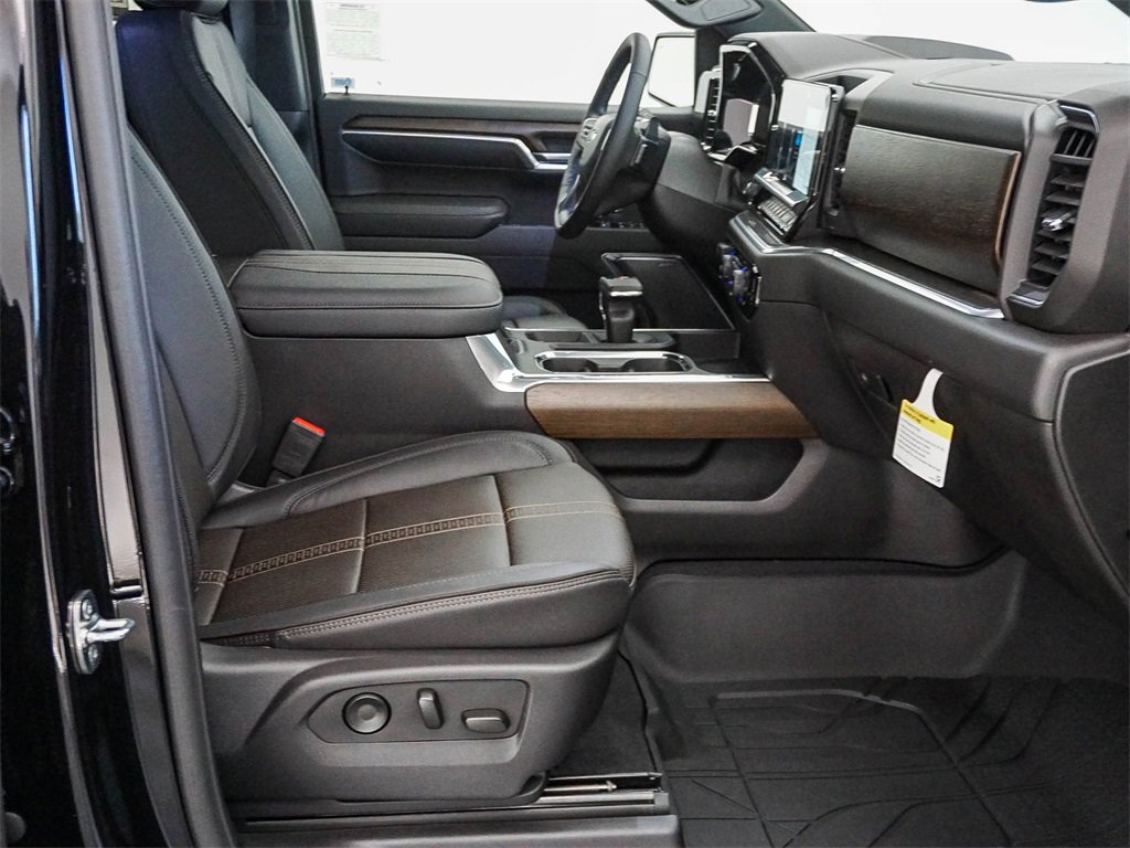 New 2026 Chevrolet Silverado 1500 High Country w/ Midnight Edition image 14