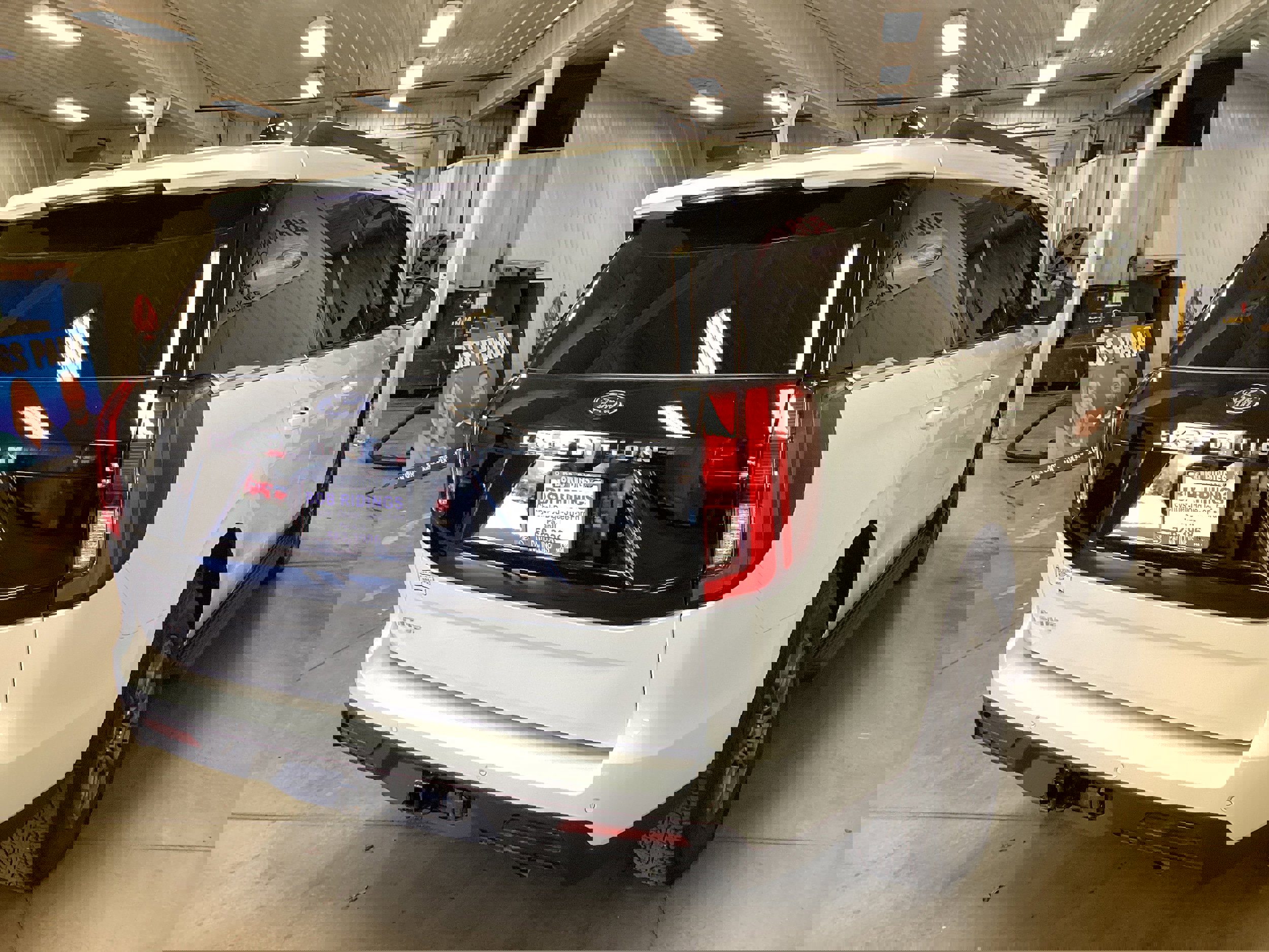 Used 2025 Ford Expedition Active image 5