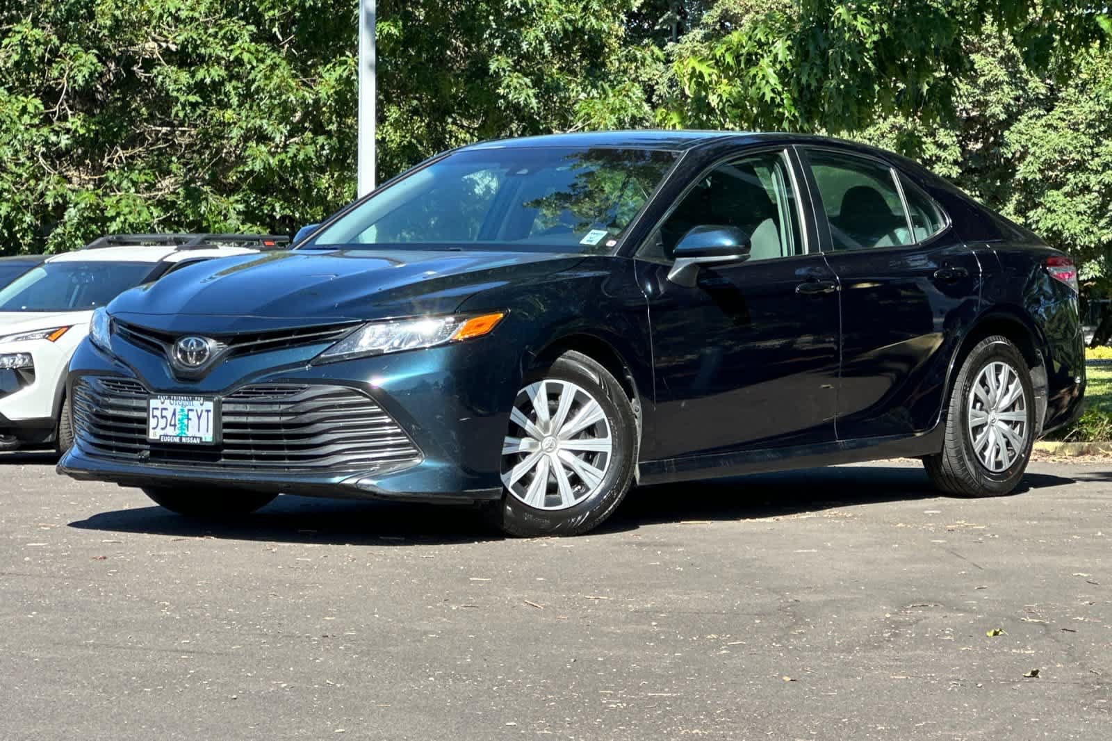 Used 2018 Toyota Camry FWD video 1