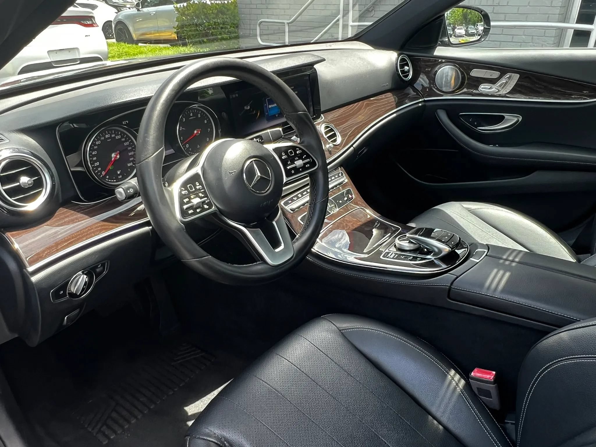 Used 2019 Mercedes-Benz E 450 4MATIC Sedan w/ Premium Package image 18