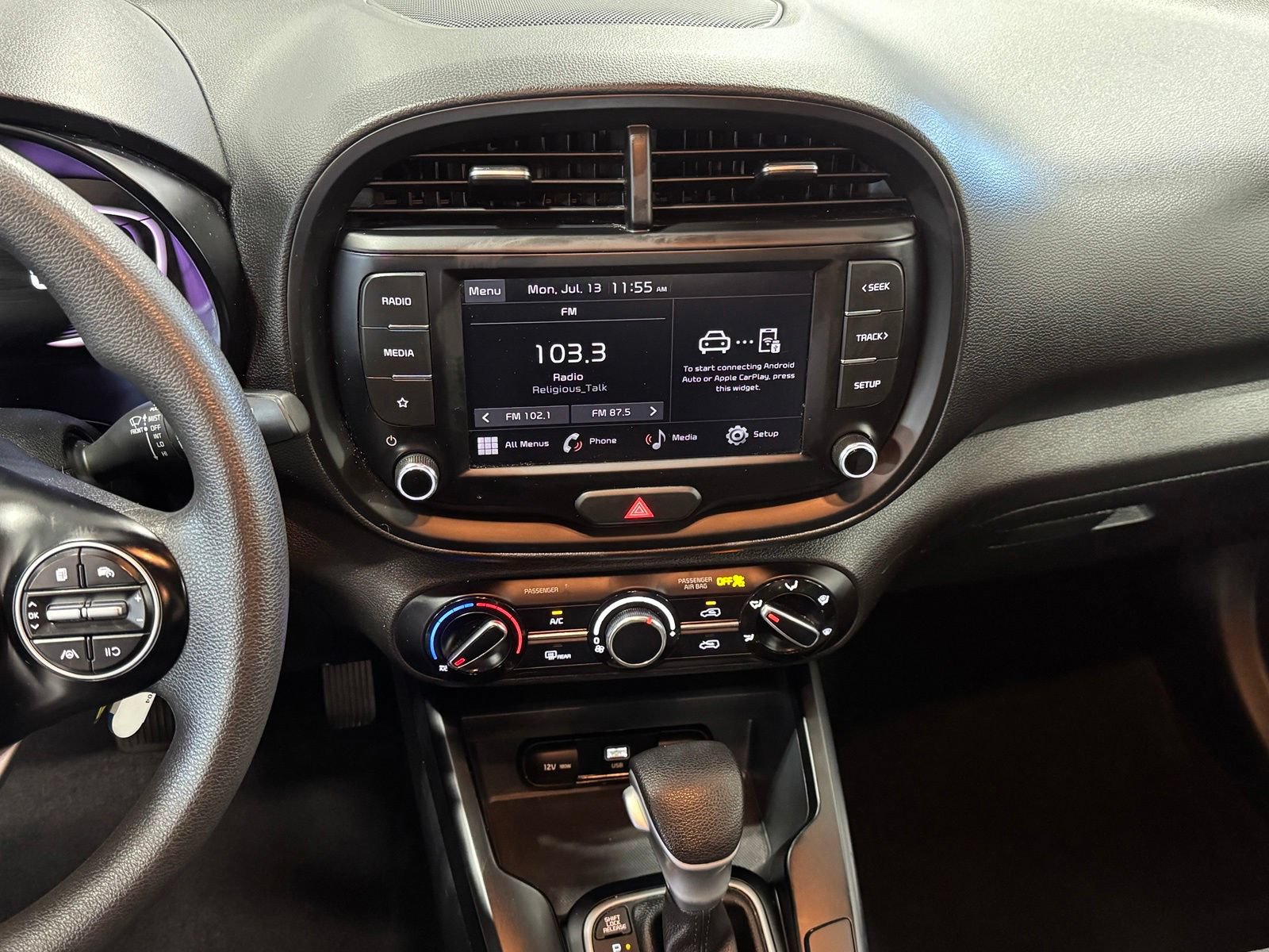 Used 2024 Kia Soul LX w/ Option Group 015 FWD image 27