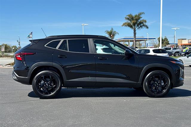 New 2026 Chevrolet Trax LT w/ Driver Confidence Package image 3