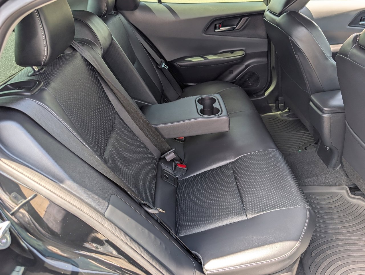 Used 2023 Toyota Prius XLE FWD image 5