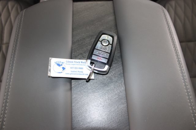 Used 2025 Ford F250 Platinum w/ Platinum Plus Package AWD/4WD image 33