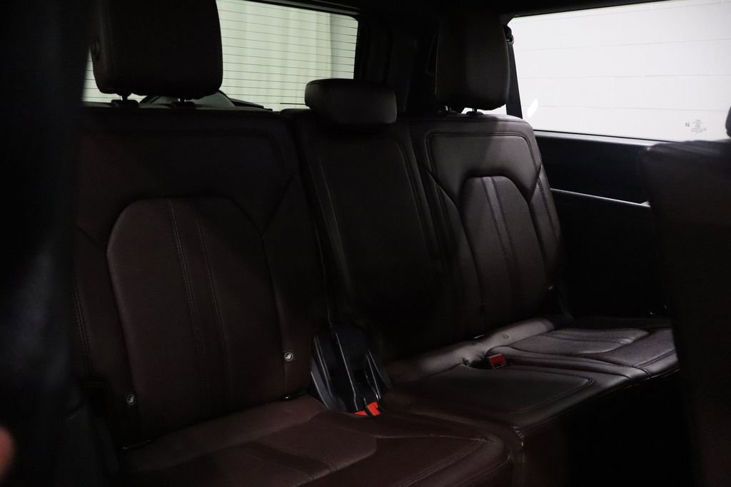 Used 2022 Ford Expedition Max Limited image 19
