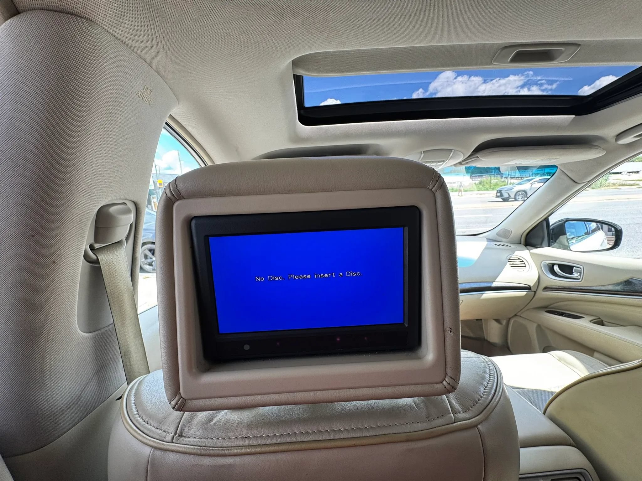 Used 2013 INFINITI JX35 AWD w/ Premium Pkg image 23