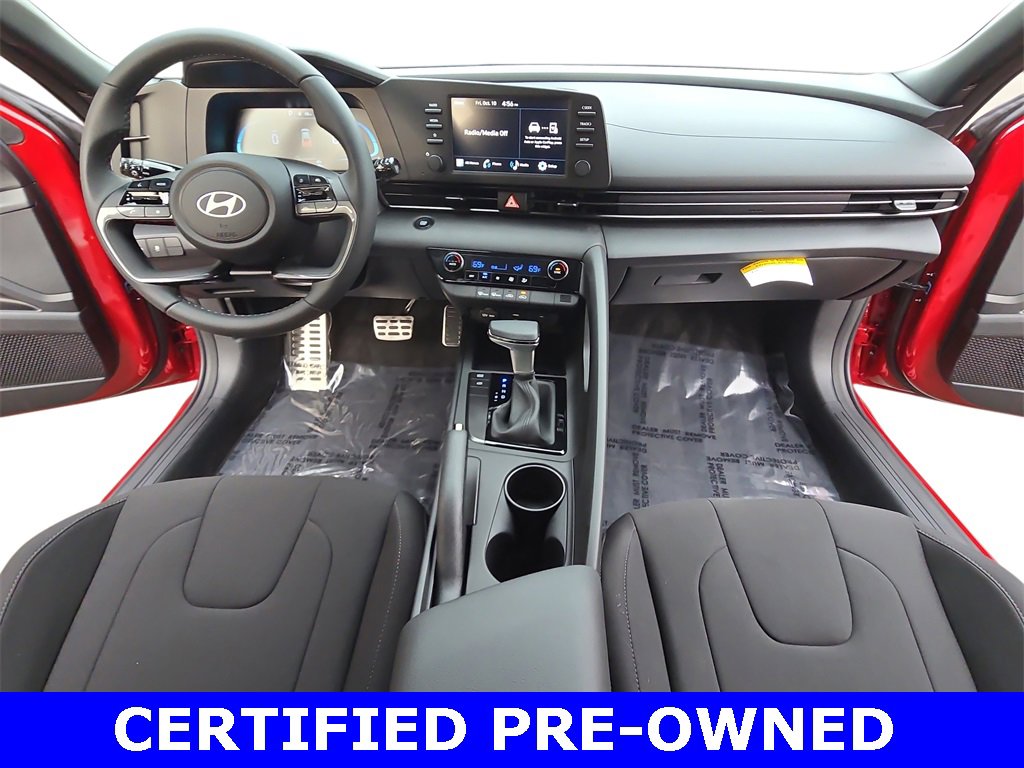 Used 2025 Hyundai Elantra Sport image 9
