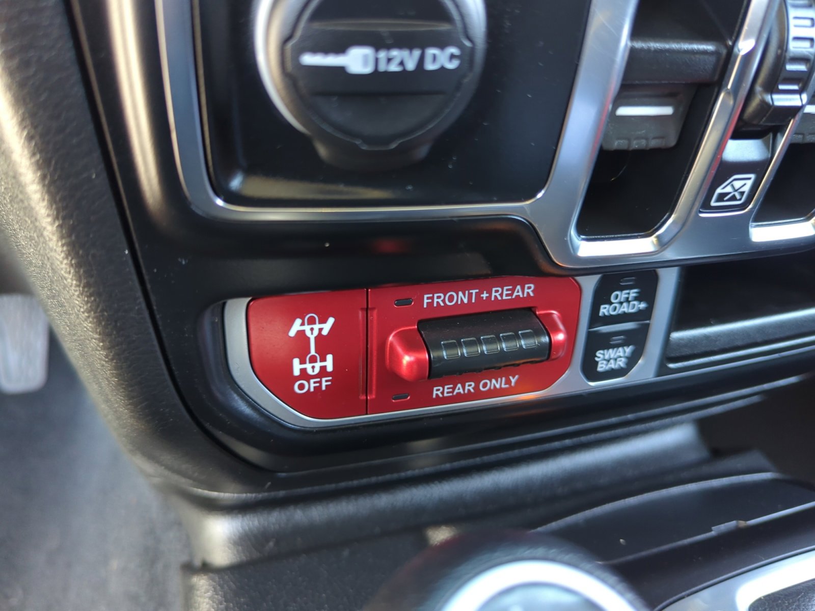 Used 2023 Jeep Gladiator Rubicon w/ Trailer Tow Package image 31