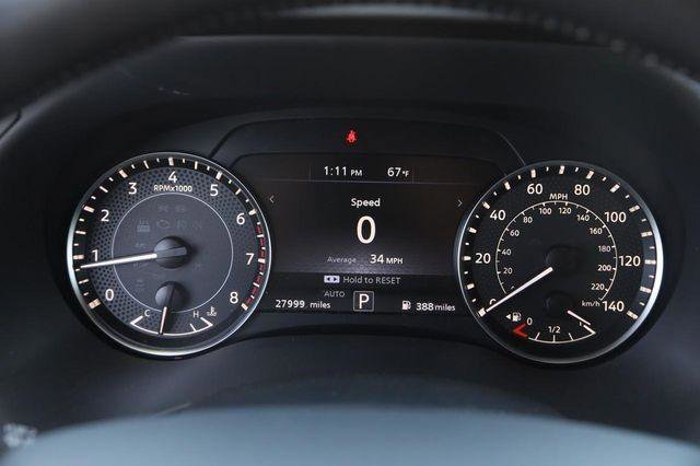 Used 2024 Nissan Armada SL w/ Captain's Chairs Package AWD/4WD image 16