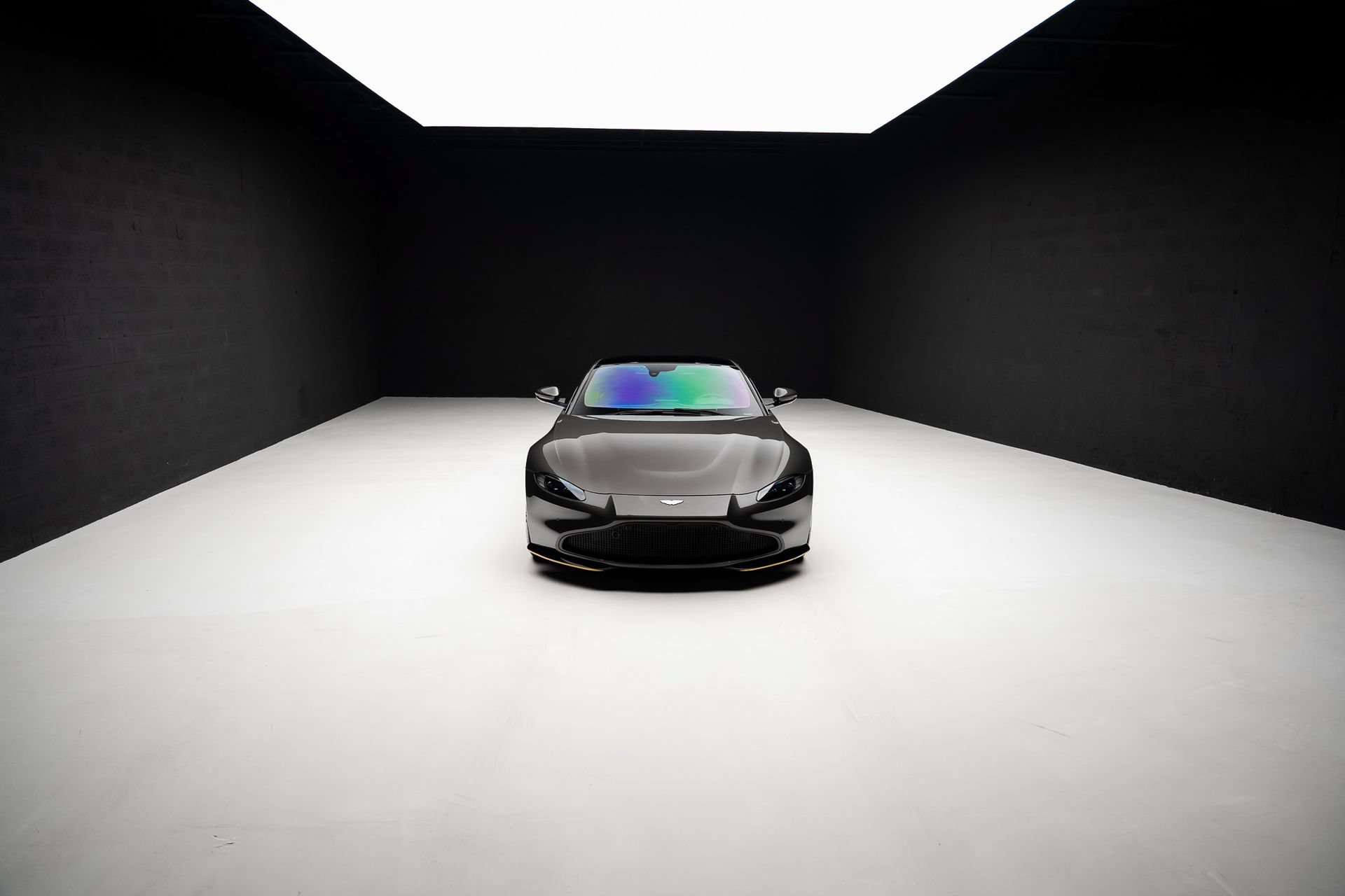 Used 2022 Aston Martin V8 Vantage Coupe RWD image 91
