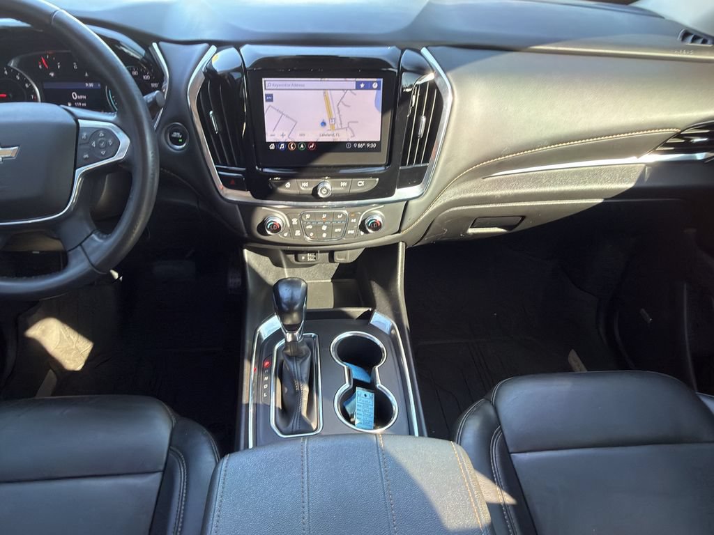 Used 2021 Chevrolet Traverse LT w/ LT Premium Package FWD image 14