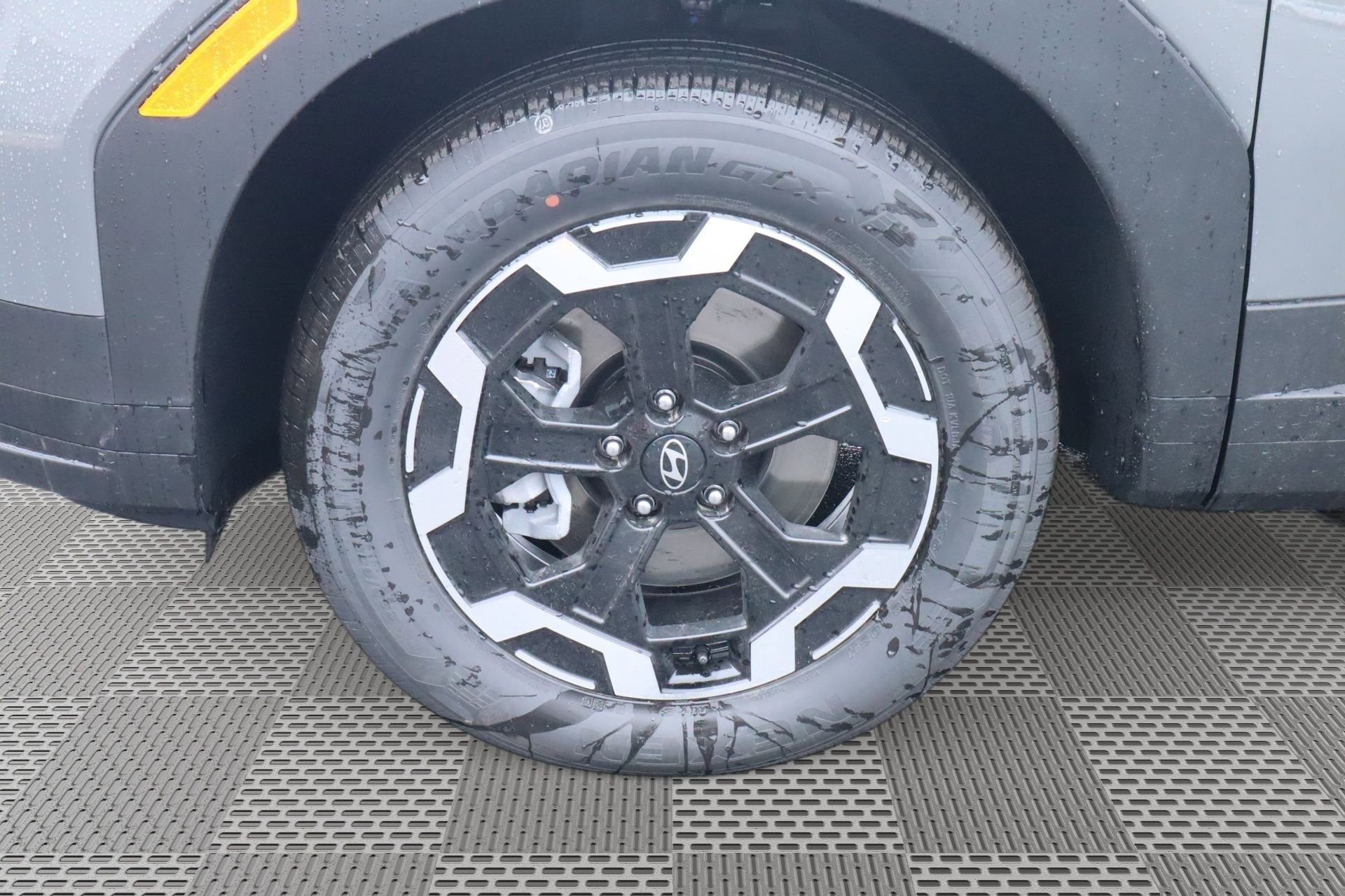 New 2026 Hyundai Santa Fe SE image 4