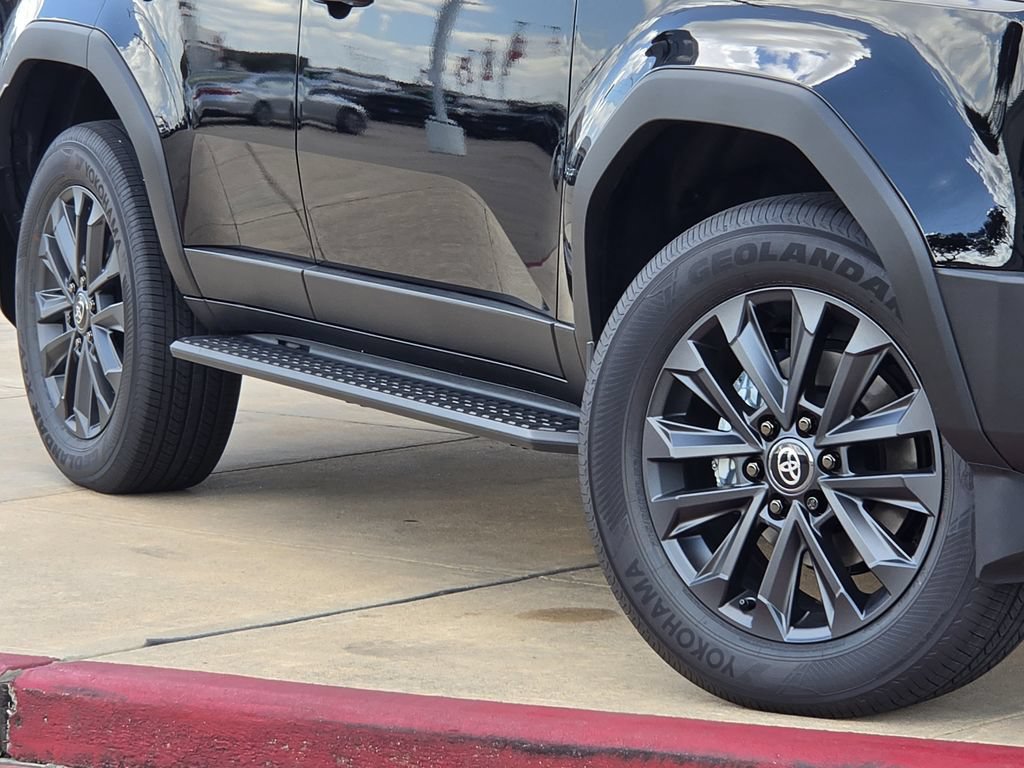 New 2027 Toyota Land Cruiser w/ Premium Package AWD/4WD image 11