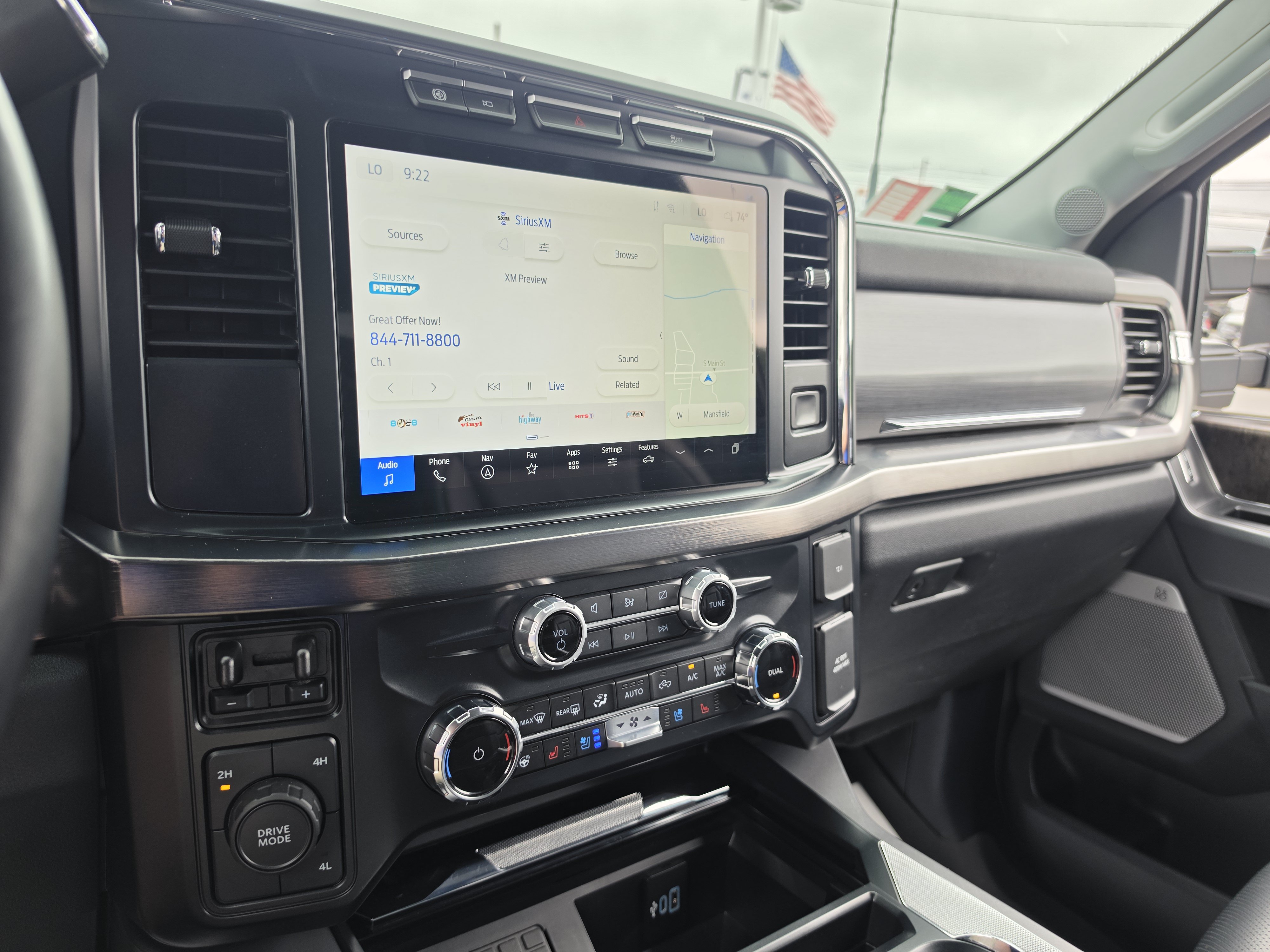 Used 2023 Ford F350 Lariat w/ Tremor Off-Road Package AWD/4WD image 21